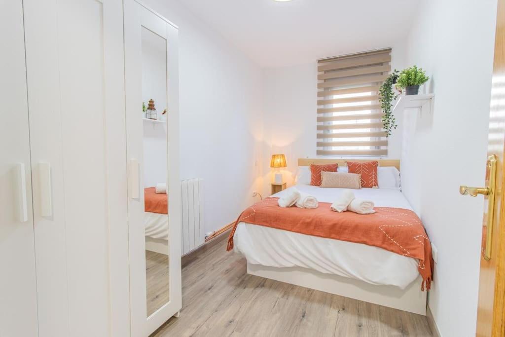 Apartamento Beautiful Flat In The Pyrenees * Free Parking Sabiñánigo Exterior foto